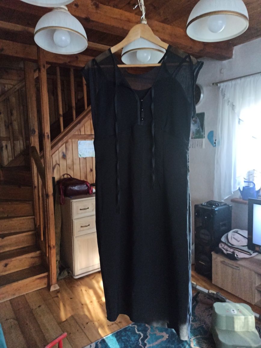 Czarna elegancka sukienka Lindy bop r. XL/42