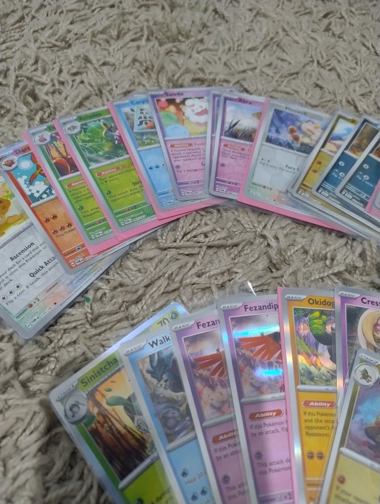 Zestaw kart pokemon
