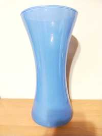 Szklany wazon niebieski