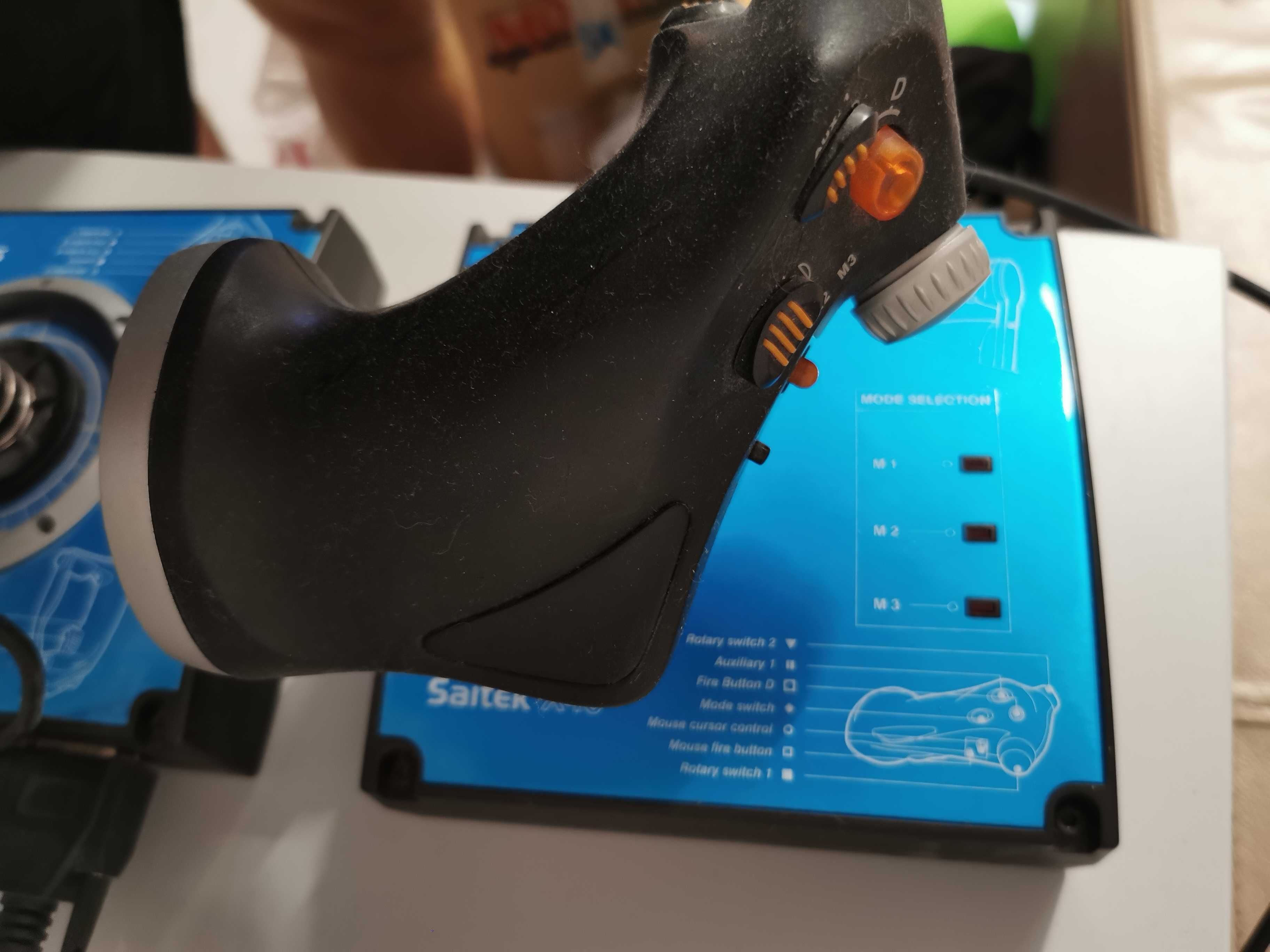 Sprzedam Joystick Saitek X45 (zestaw)