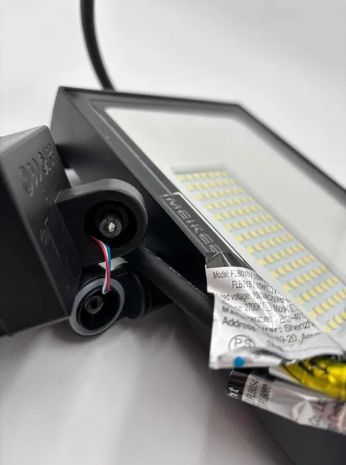 MEIKEE 80W LED reflektor z czujnikiem ruchu na zewnątrz 7520 LM OPIS