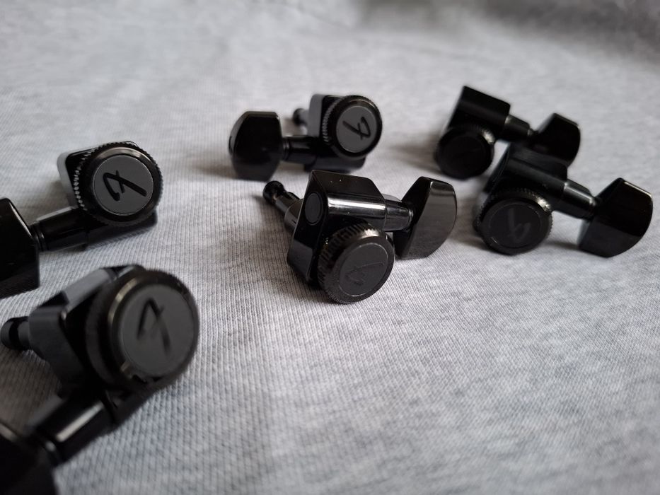 Blokowane klucze Fender