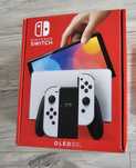 Konsola Nintendo Switch Oled wraz z nakładkami
