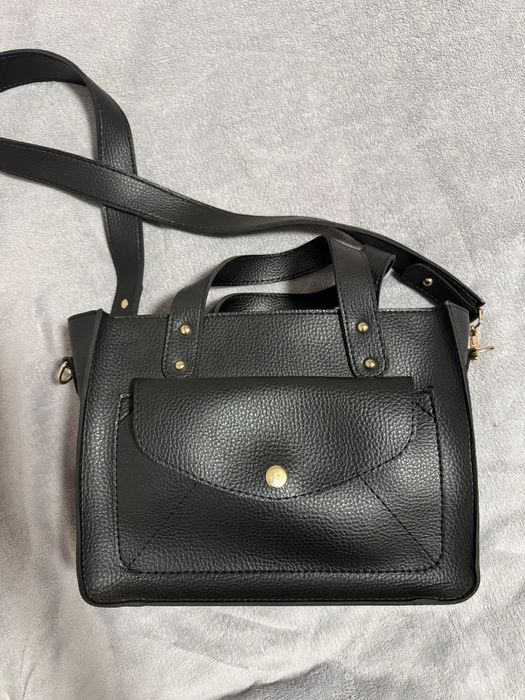 Сумка вмістка, чорна можна і через плече