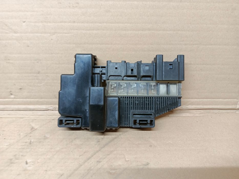 Skrzynka bezpieczników akumulatora Suzuki Grand Vitara II