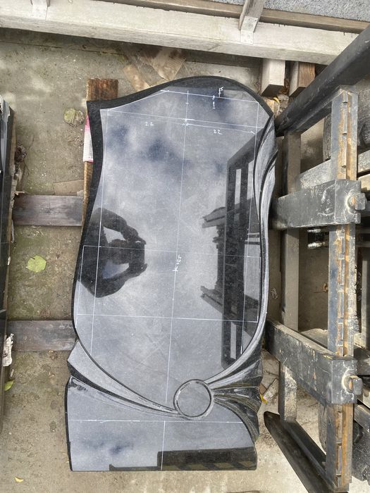 Памятники з граніту