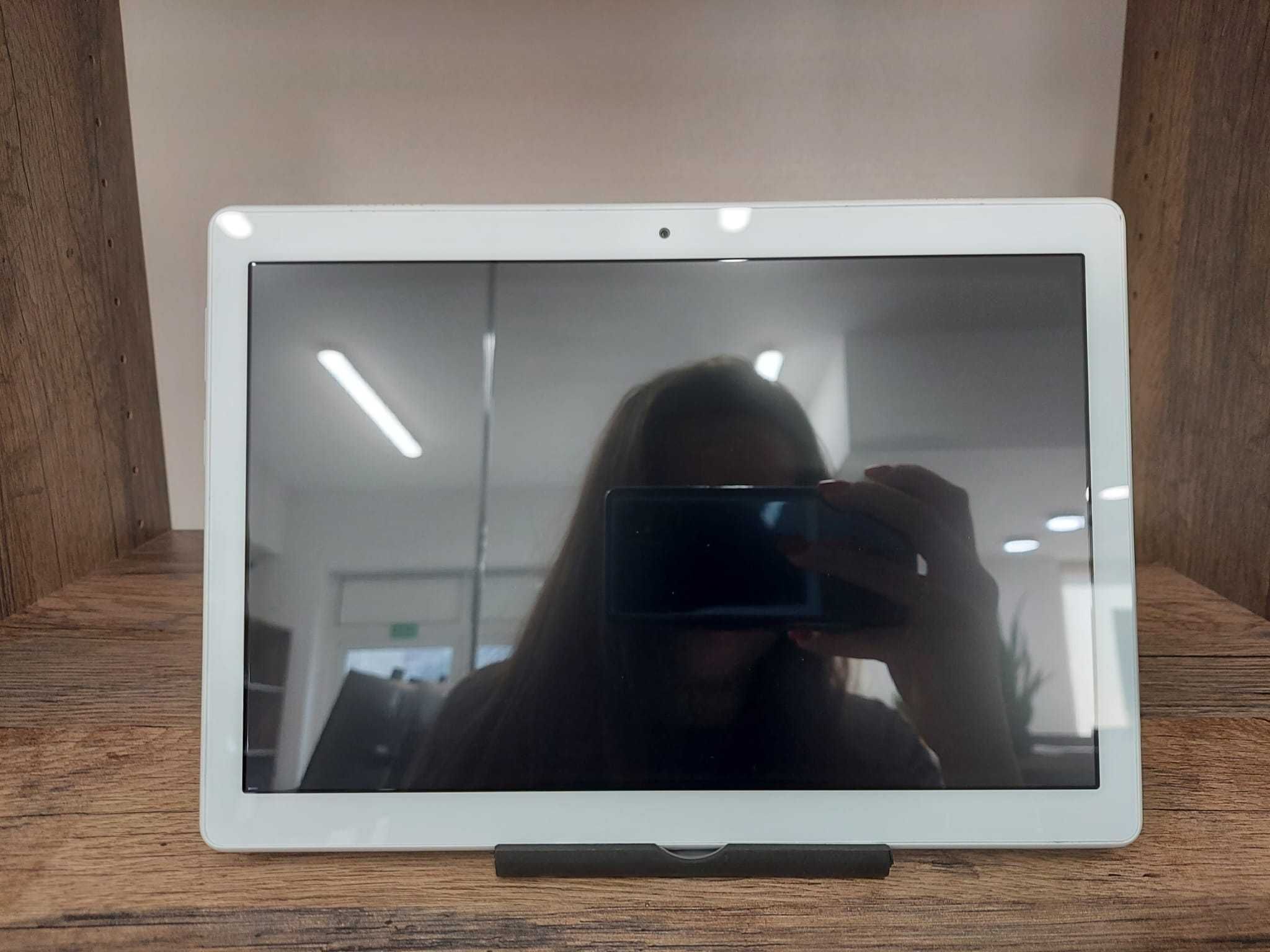 Tablet Lenovo Tab M10 (TB-X505F) 2/32GB biały stan bdb gwarancja