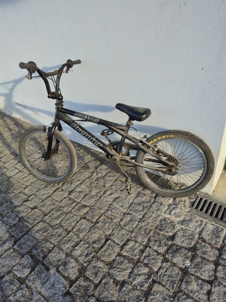 Bicicleta BMX freestyle
