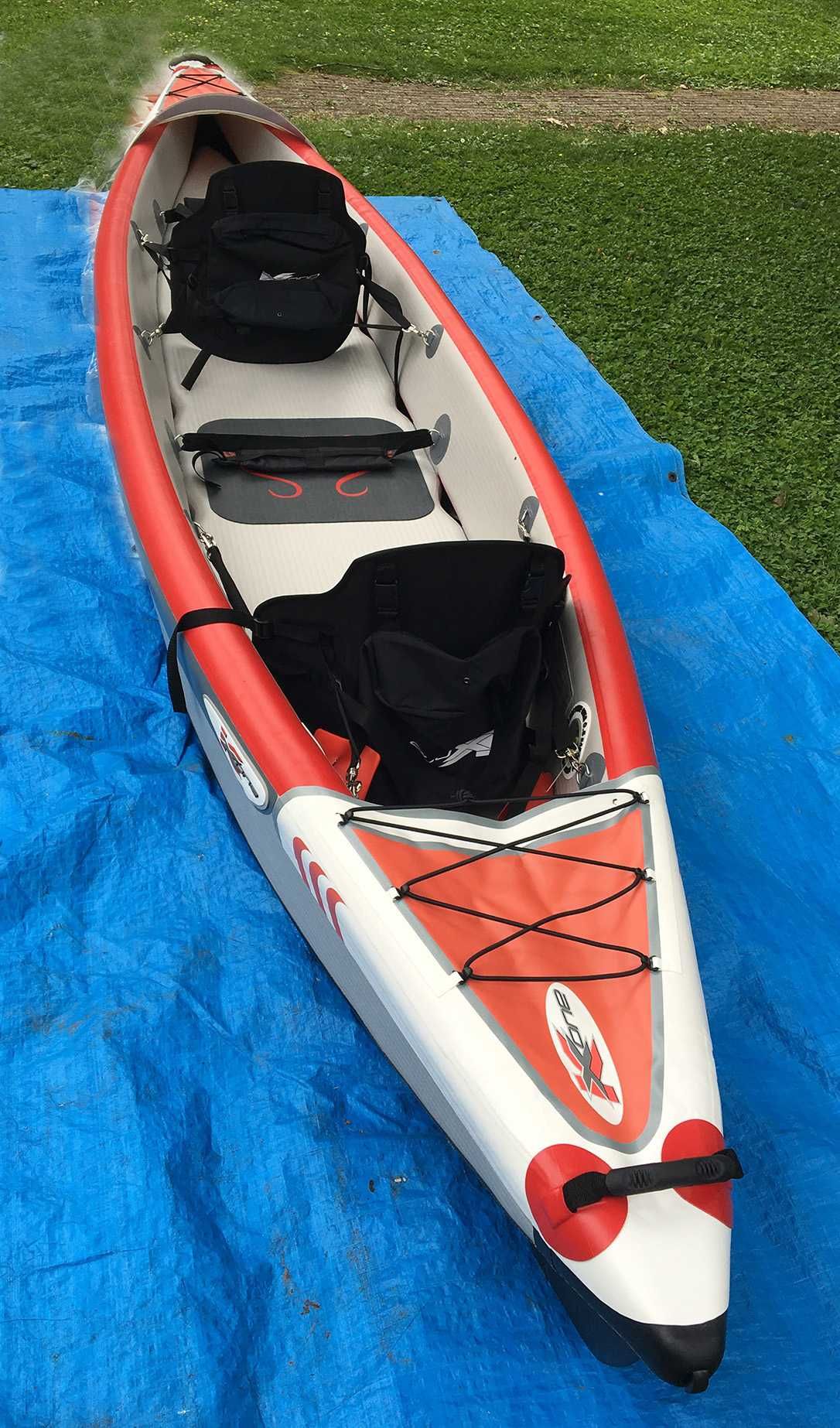 Canoa insuflável para 2 pessoas