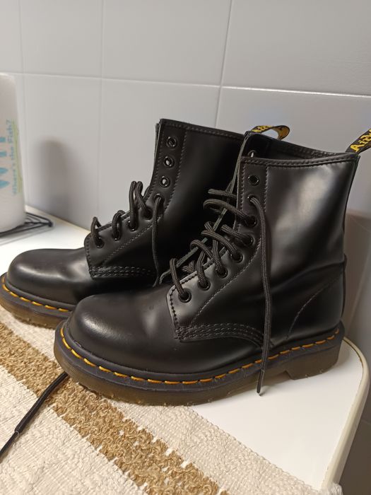 Bota coturno Dr Martens Jadon boots.