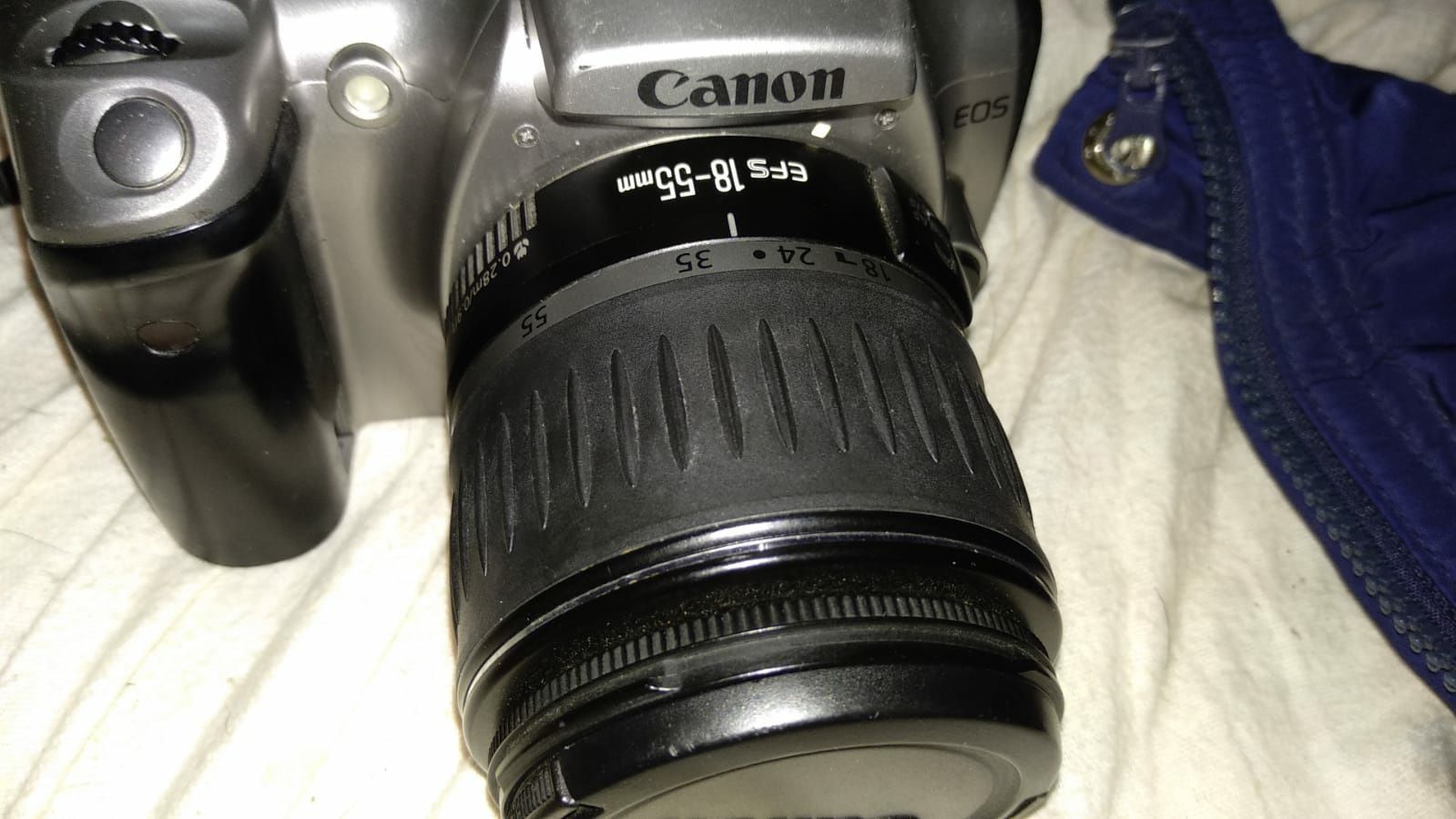 Câmara fotográfica Canon digital