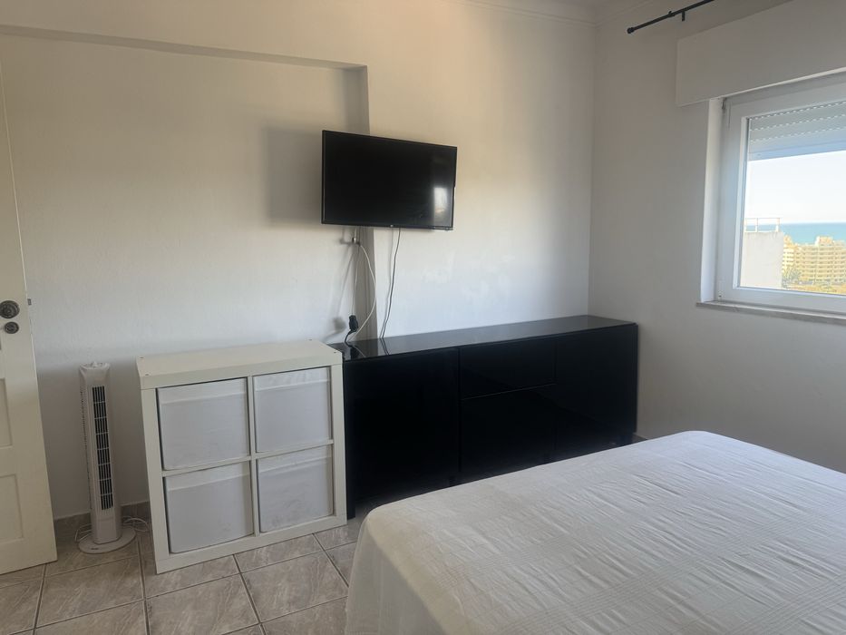 Aparadores em MDF pretos