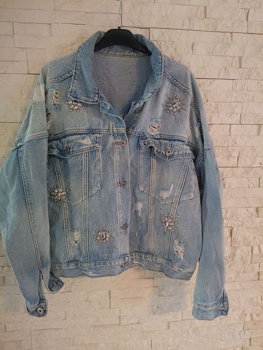 Kurtka jeansowa modna cekiny