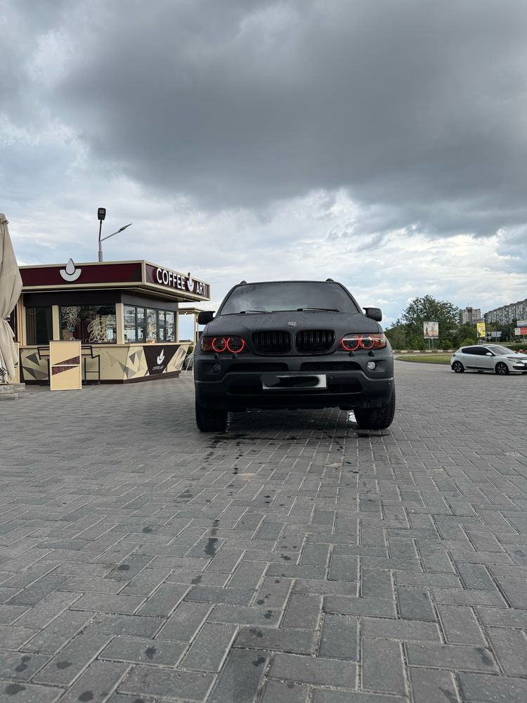 BMW X5 e53 Raptor black