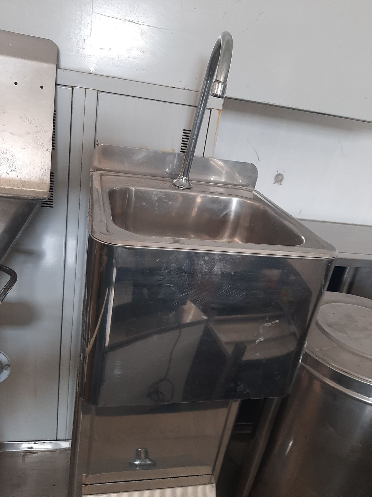 Lava maos em inox