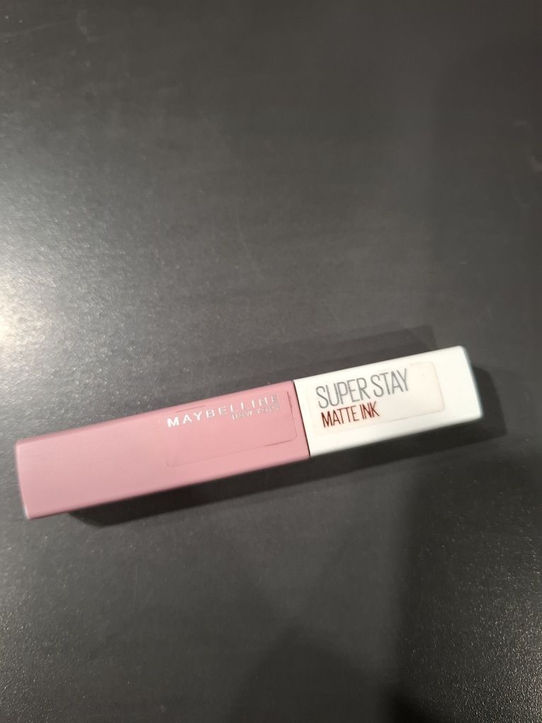 MAYBELLINE Super Stay Matte Ink
Pomadka do ust, w ptynie, mat