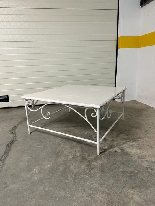 Mesa de centro de jardim