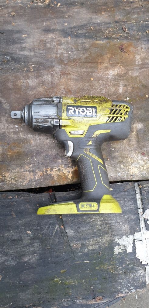 Ryobi klucz 18v uszkodzony