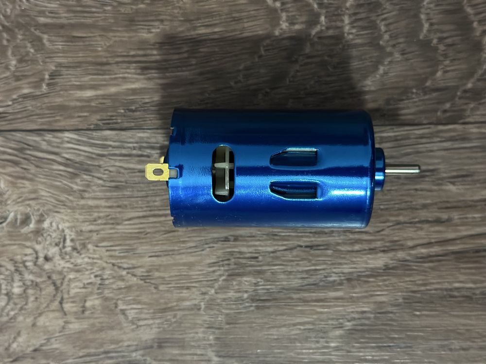Двигатель (мотор) RS550