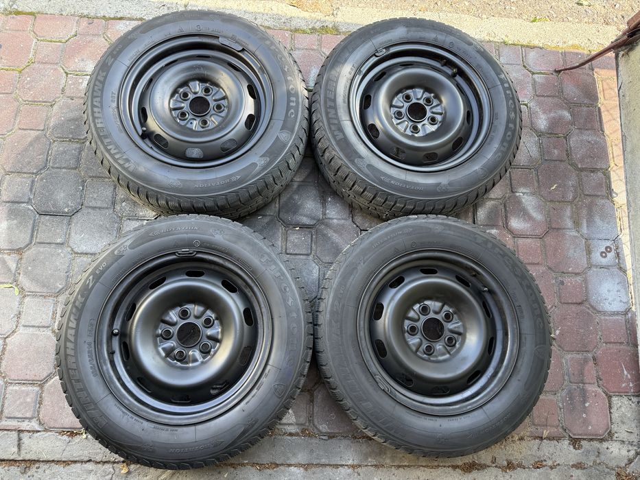 4 Kola 14 cali Toyota 5x100x54,1, Et 39 z  oponami Zima 185/65/14