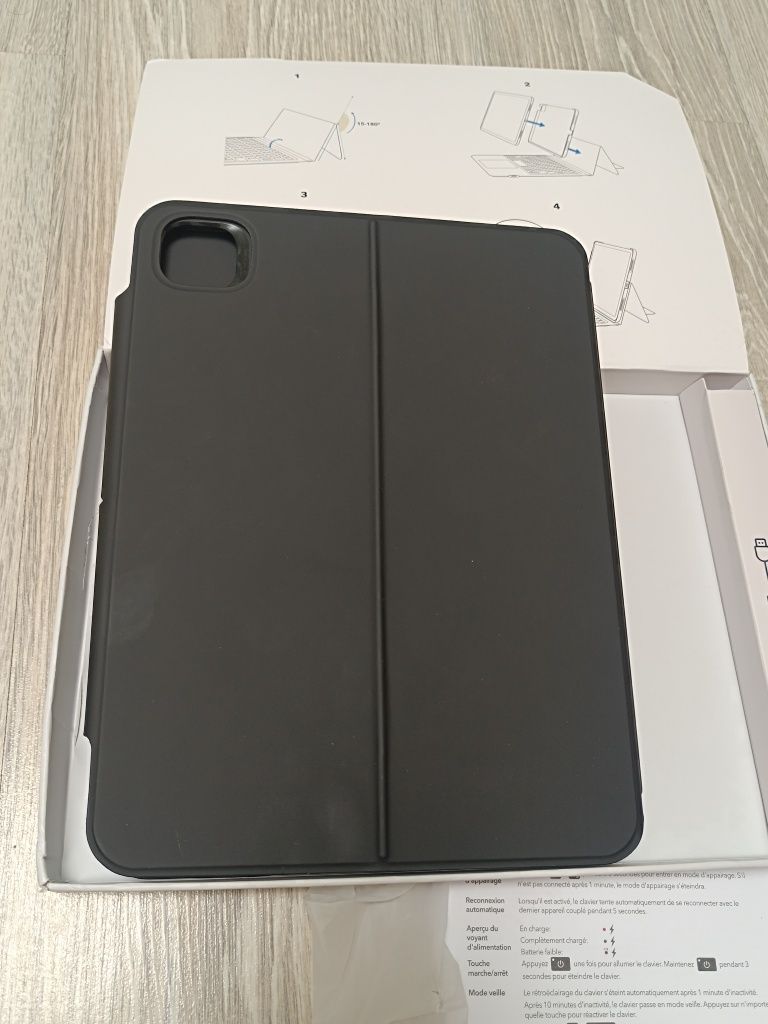 Чехол с клавиатурой для iPad Air 11 2024