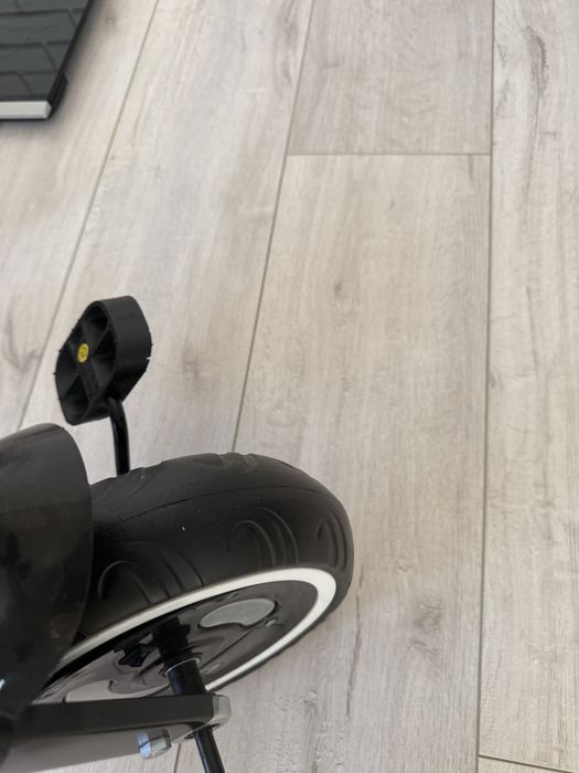 Дитячий трьохколісний велосипед