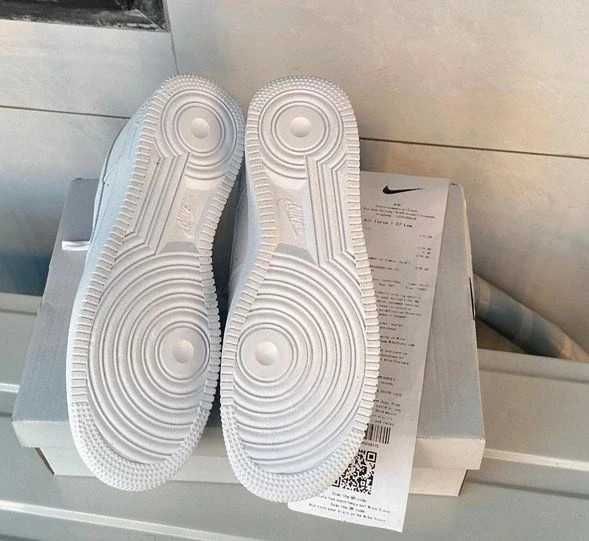 Nike_Air_Force_1_Low_'07_White R.37.5