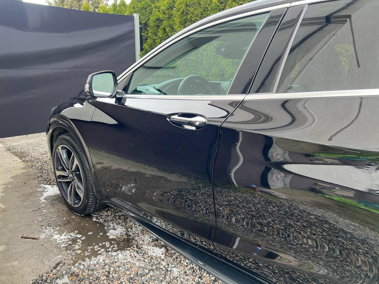 Infiniti Q30S 1.6t DCT Sport City Black