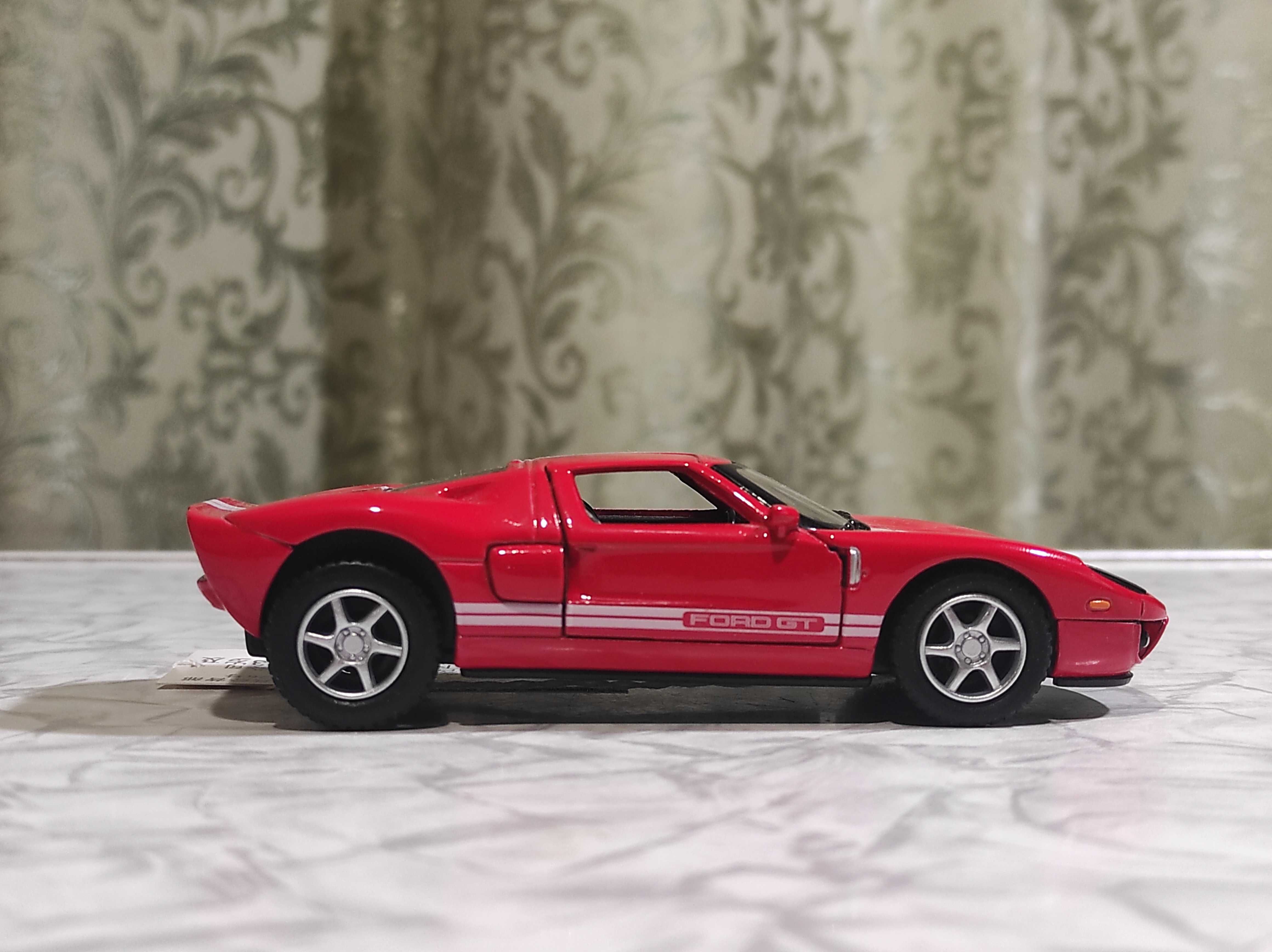 Ford GT 1/36 Нова колекційна модель