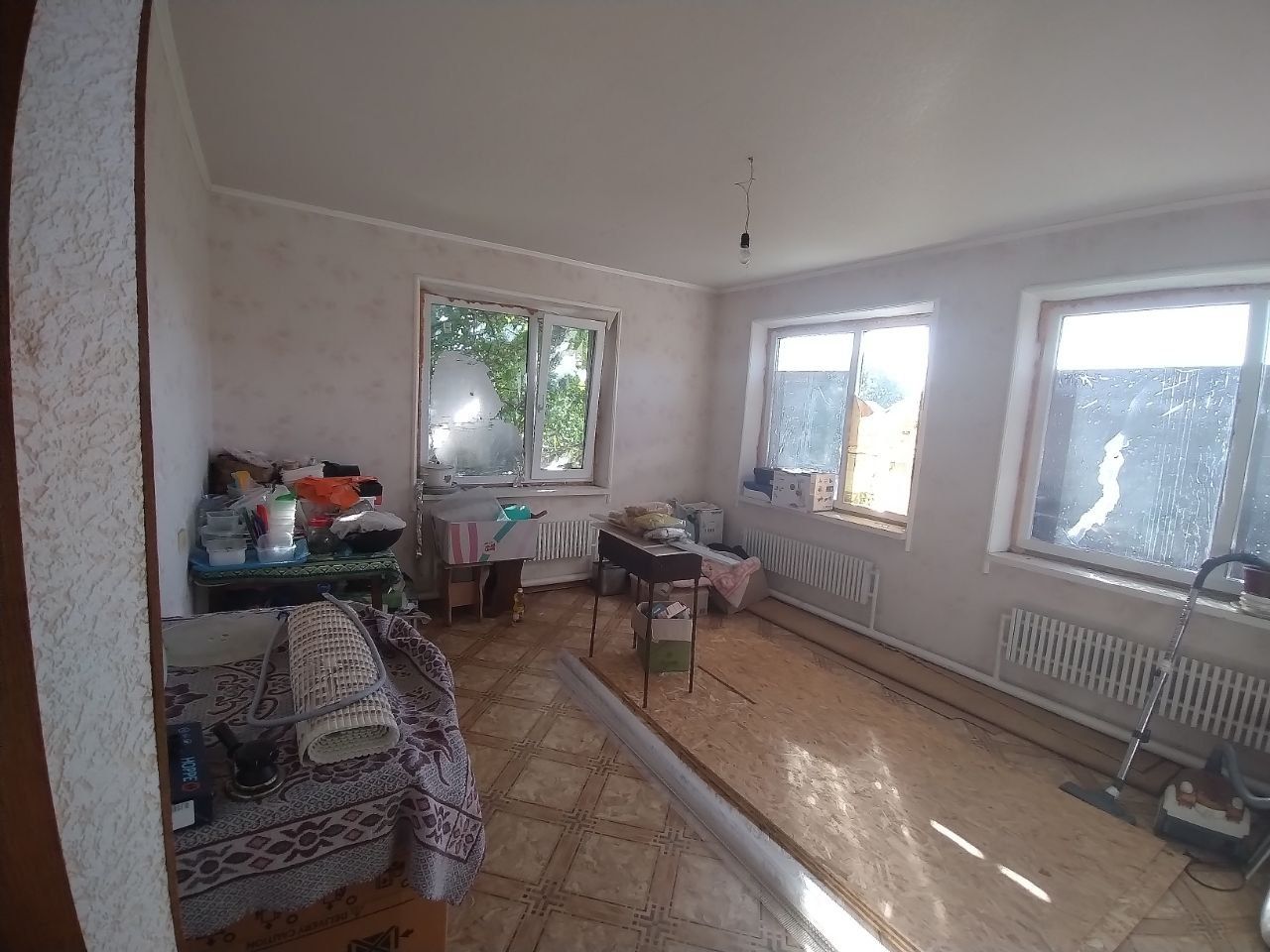Продам 1/2 будинку, центр м. Дергачі