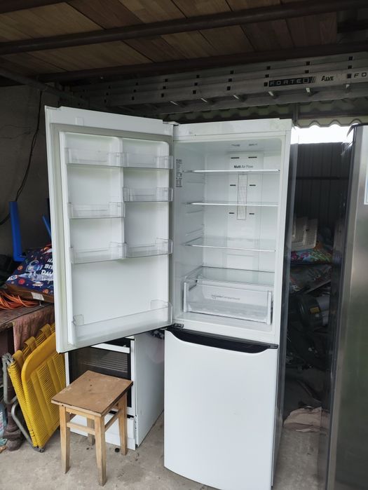 Холодильник LG, загальний об’єм 223