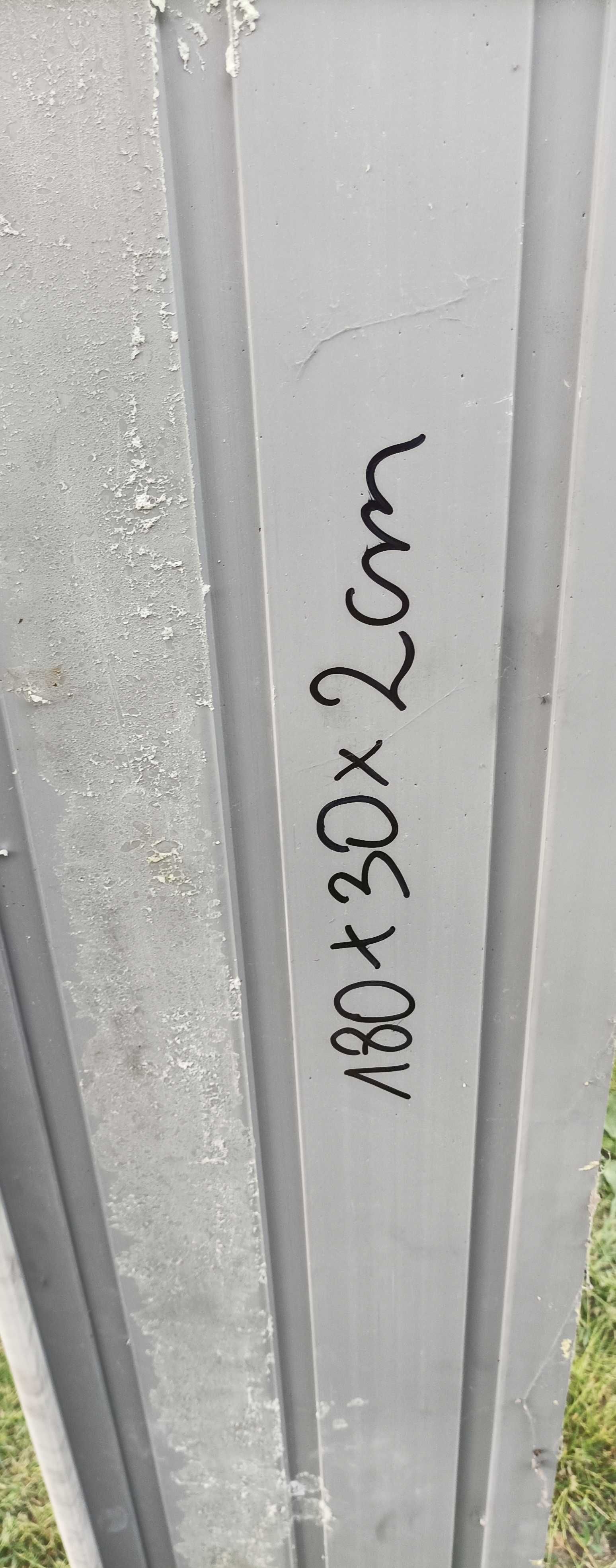 Parapet z demontażu wewnętrzny