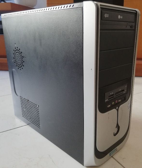 Desktop Core2Duo E6850 4GB Ram e 450GB (2 Discos de 200GB e 250GB)