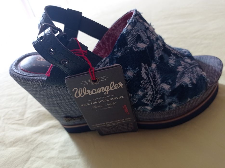 Босоніжки wrangler