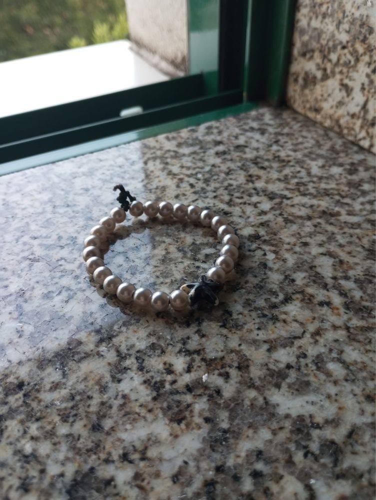 Lindas pulseiras e colares