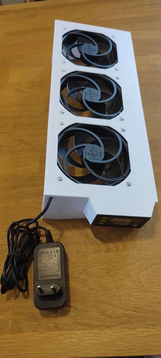 Chłodnica inwertera falownika DEYE SG04LP3