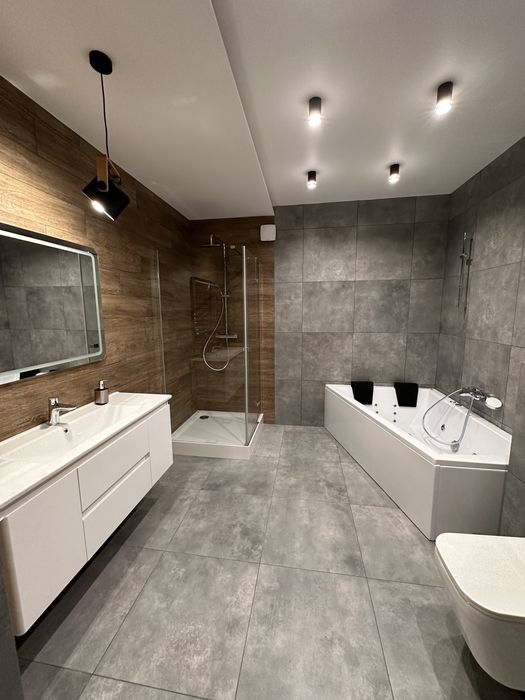 З Джакузі подобово від власника новобудова в центрі Львова.