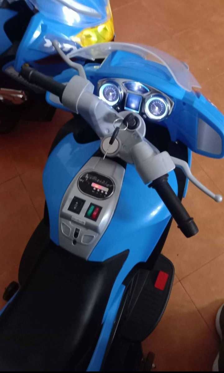 Vendo 2 motos a bateria praticamente novas