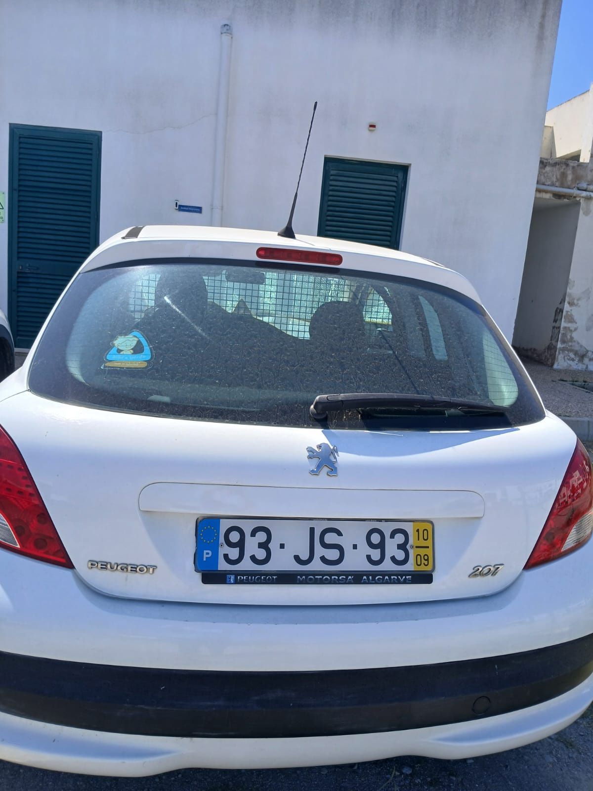 Peugeot 207, comercial, em excelente estado, só um proprietário!!!