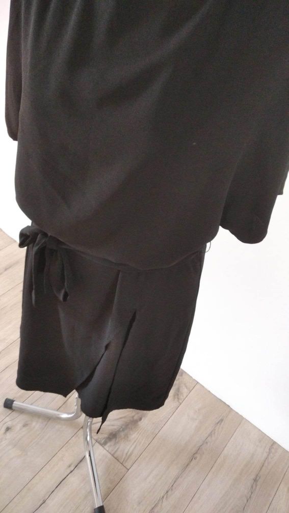 Czarna elegancka sukienka top secret s 36 z krótkim rękawem