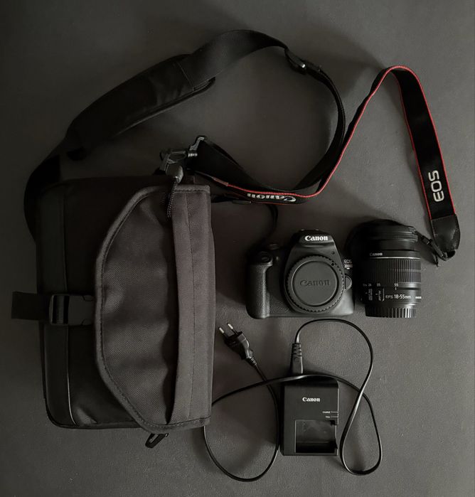 Canon Eos 2000D + obiektyw EF-S 18-55mm f/3.5-56 + akcesoria