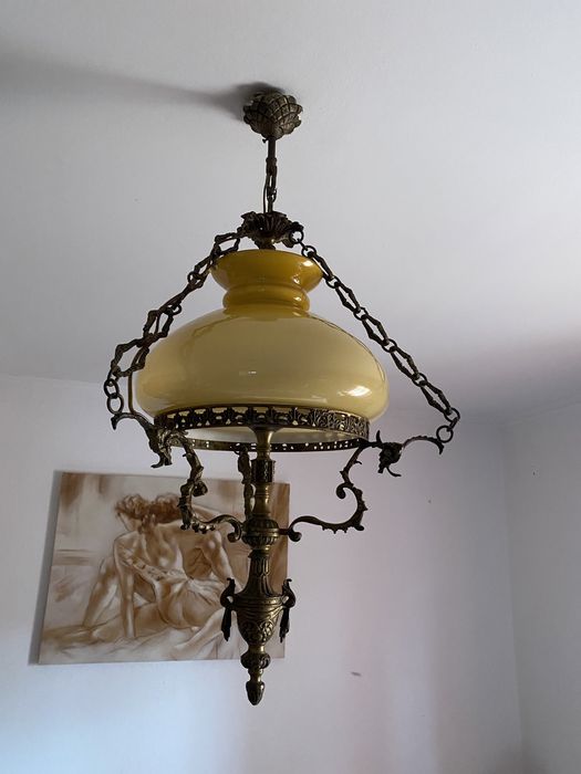 Candeeiro antigo de teto