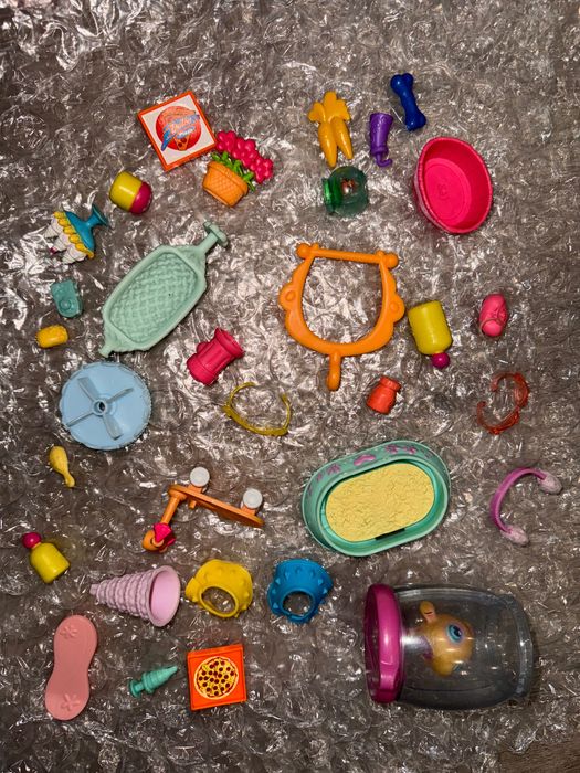 Розпродаж різноманітних аксесуарів від LPs Petshop