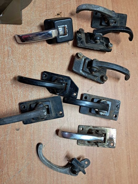 Внутрішні ручки відкривання дверей ВАЗ жигули лада 2101 - 2107