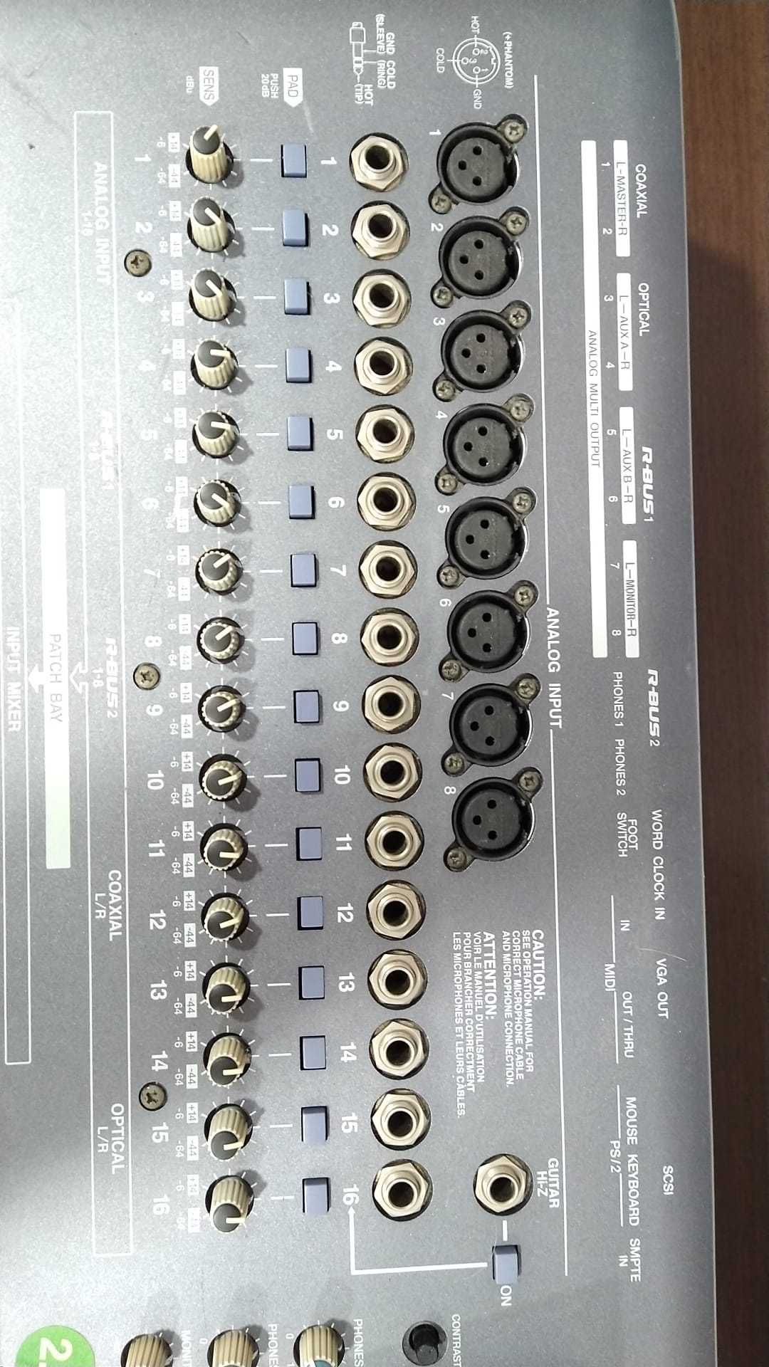 Roland VS2480 2.0- 2 placas efeitos