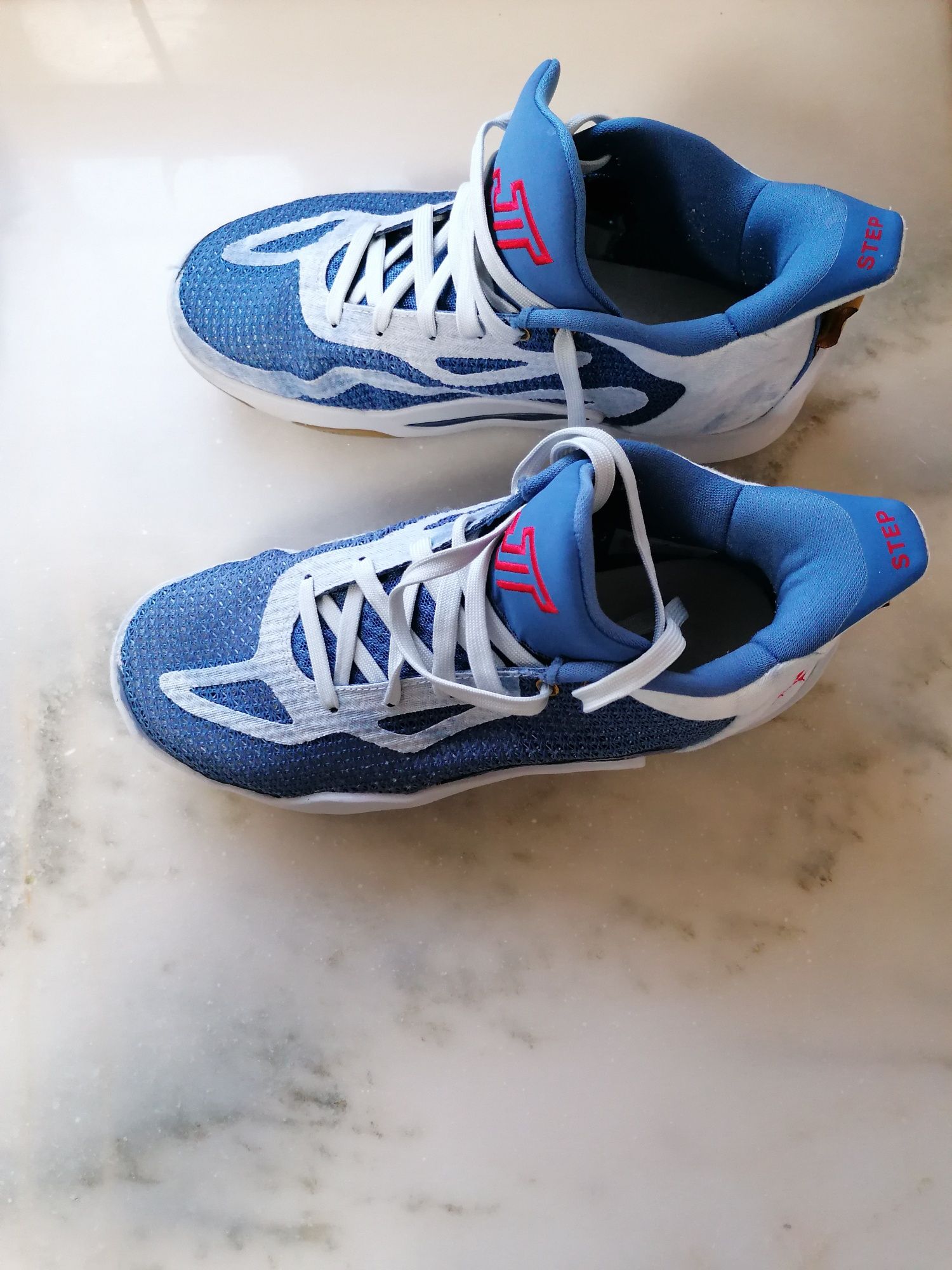 Sapatilhas Nike para basket usadas