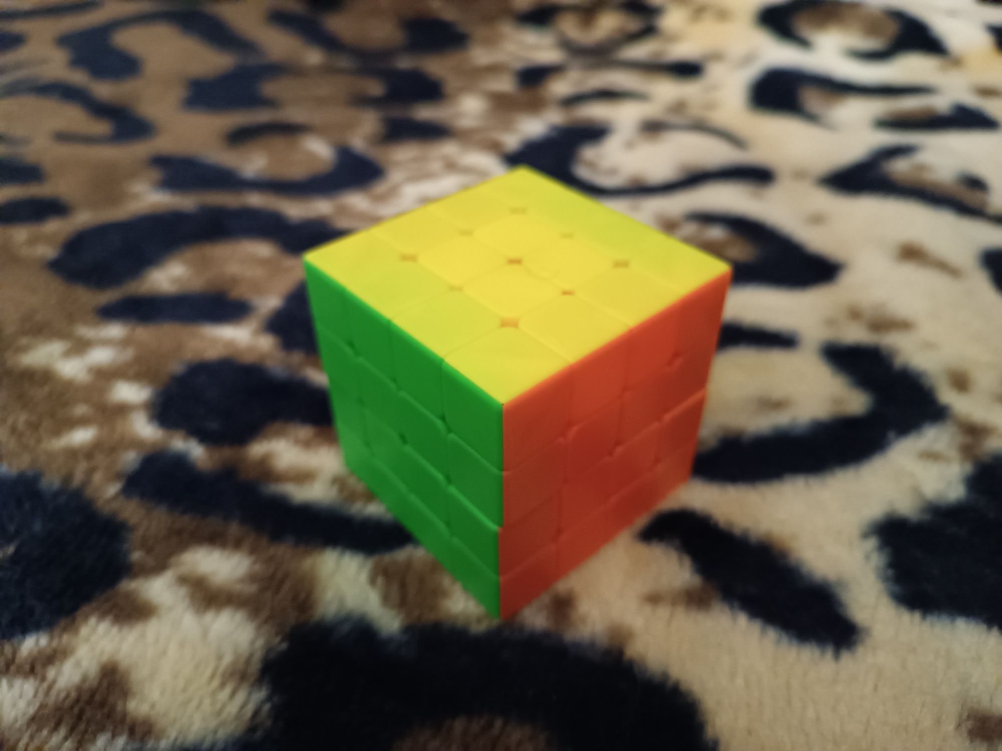 Кубик рубик чотири на чотири