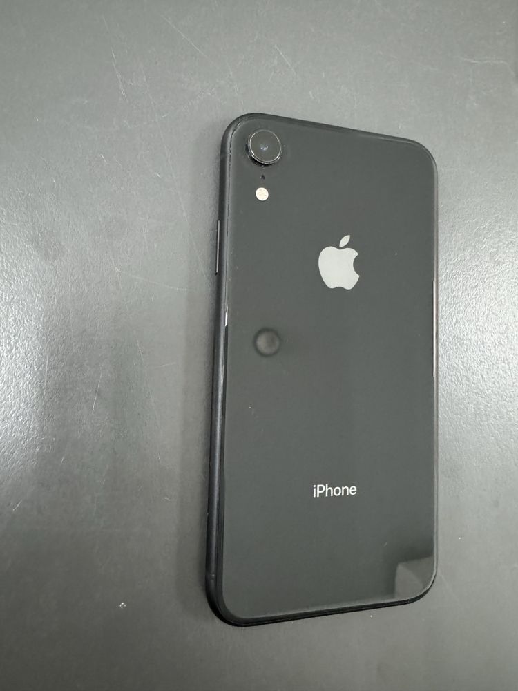 Apple iPhone XR Black 64 Gb