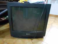 TV Sony Trinitron + comando Funciona perfeitamente