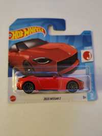 Model hot wheels 2023 nissan z